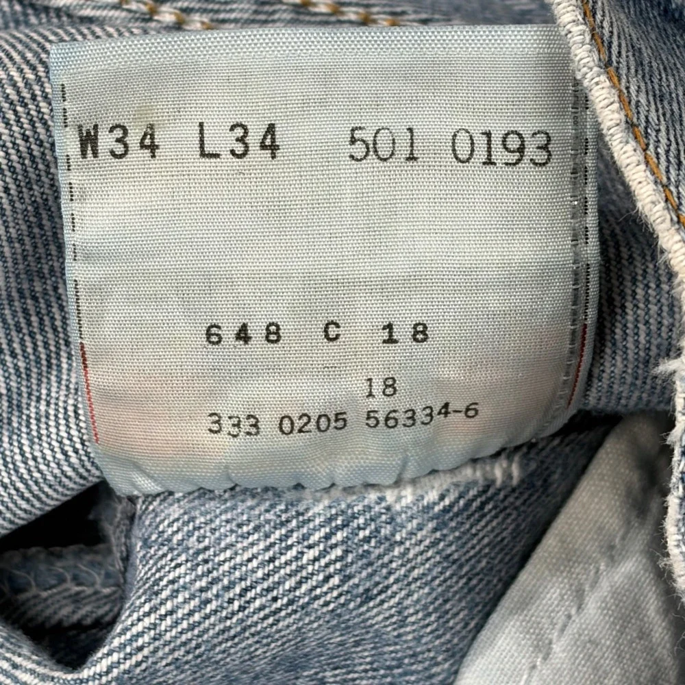 Levis 501 Mens Straight Leg Jeans 34x34‎ Light Wash Distressed Button Fly 0193